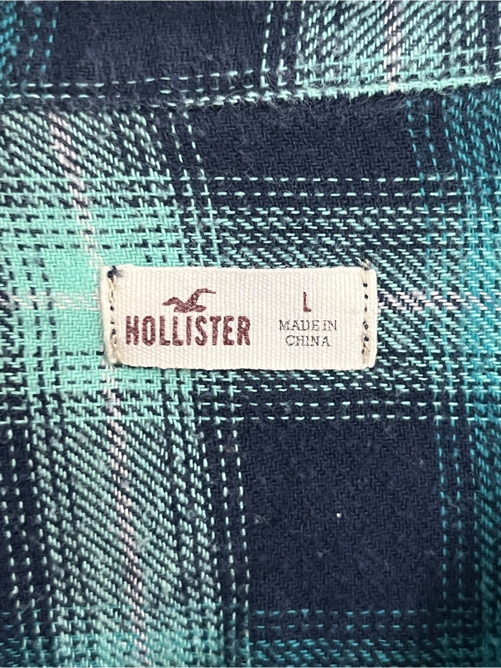 Hollister Teal & Navy Plaid Long-Sleeve Button-Down Shirt - Picture 6 of 7
